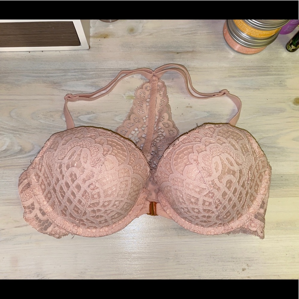 32 B sexy pink bra